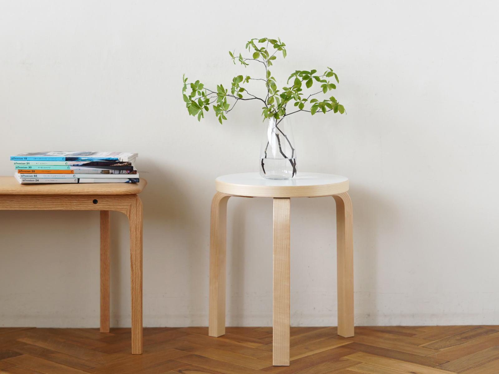 artek (アルテック) 3本脚 スツール stool 60 ホワイトラミネート | キナル