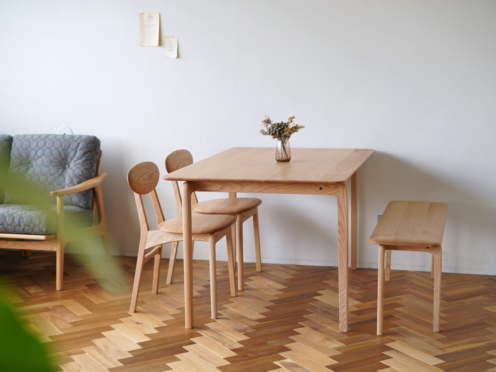 DENTO 伝統工芸 LISCIO（リッショ） ダイニングテーブル 4人掛け 126×84 オーク 無垢材5