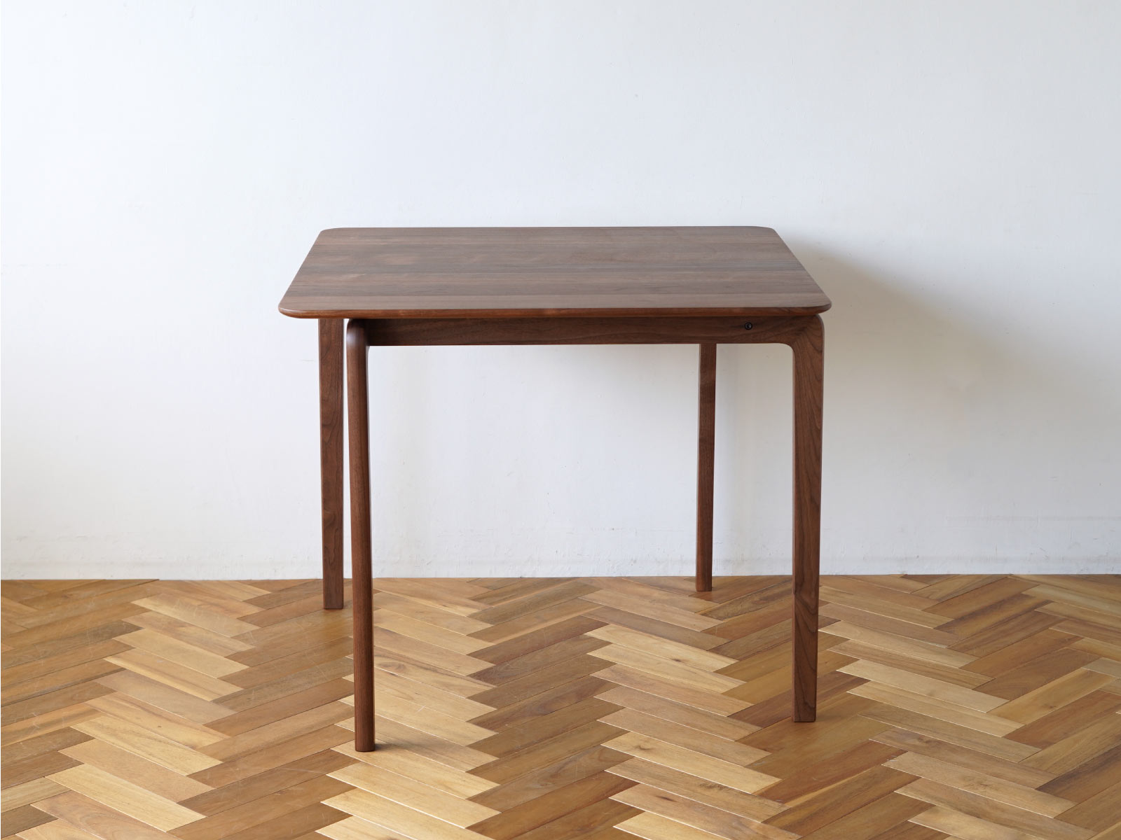 DENTO 伝統工芸 LISCIO（リッショ） ダイニングテーブル 84×84 ウォールナット 無垢材7