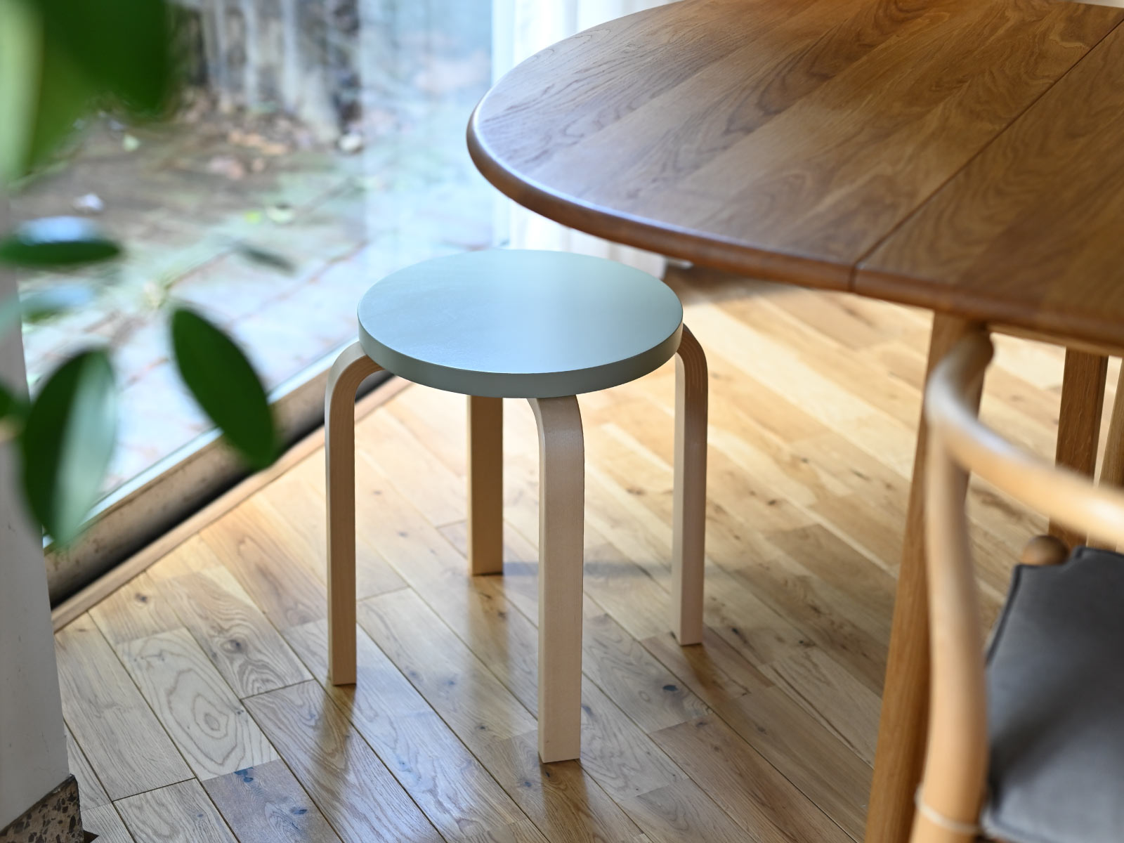 artek (アルテック) 4本脚 スツールE60 / STOOL E60 ラッカー 全3色