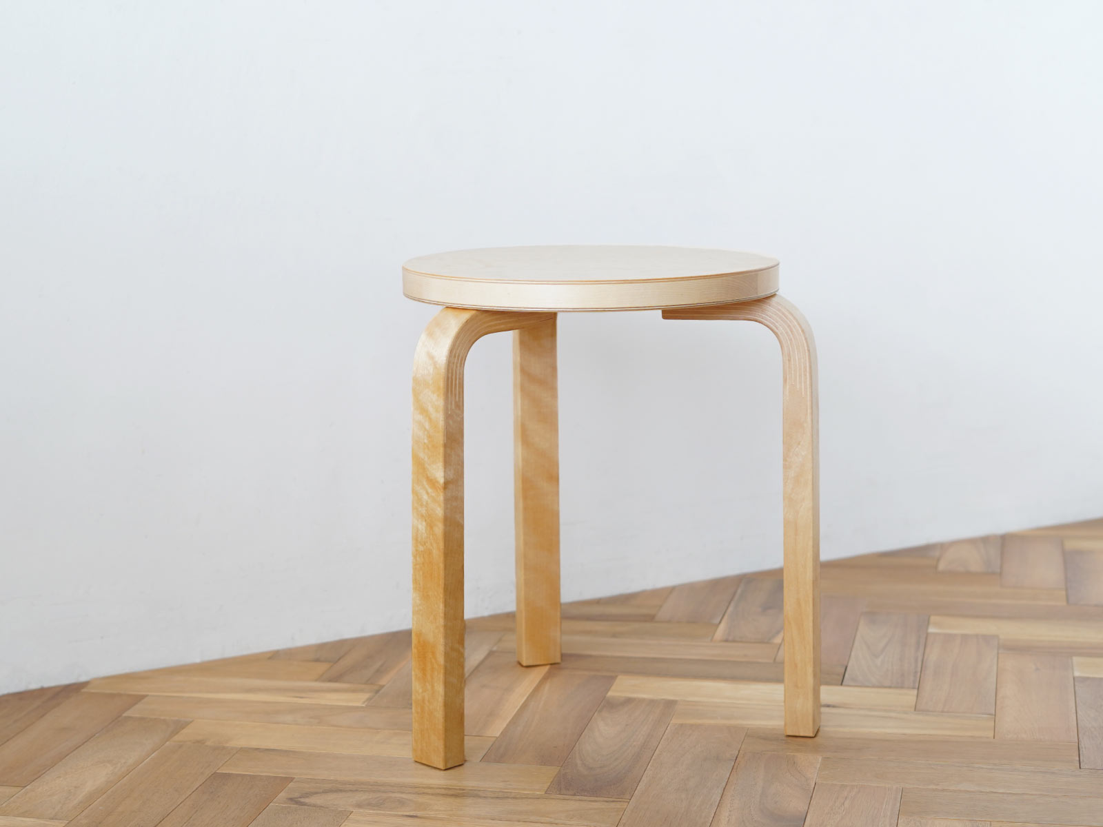 artek(アルテック)スツール60 ロイム 組立済み 塗装済み 完成品3