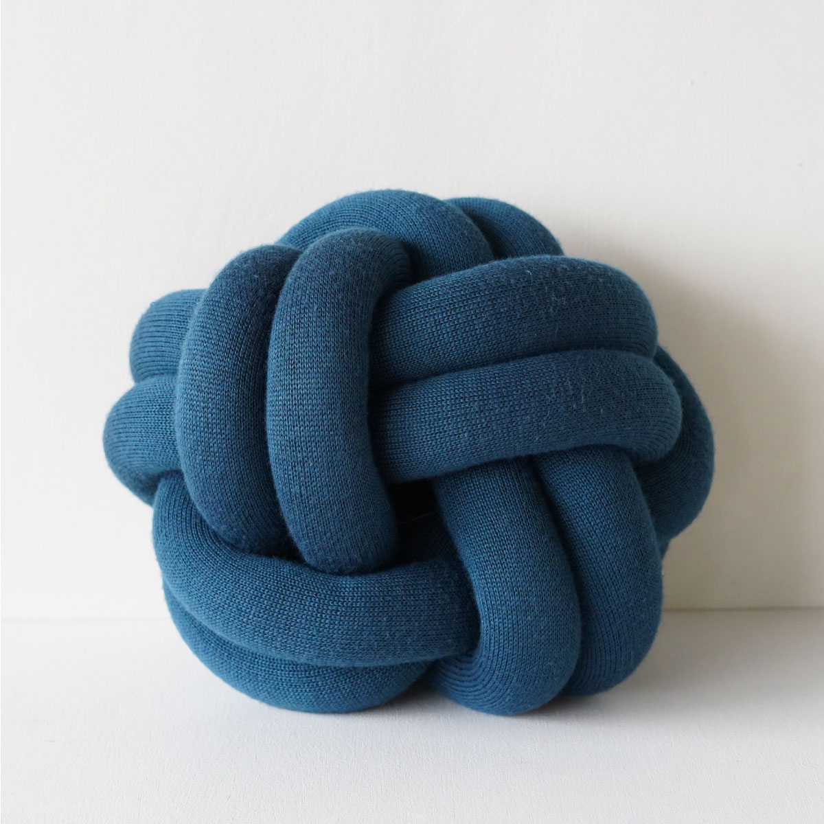 《展示品セール40%オフ》 デザインハウス・ストックホルム Knot Cushion ノット クッション5