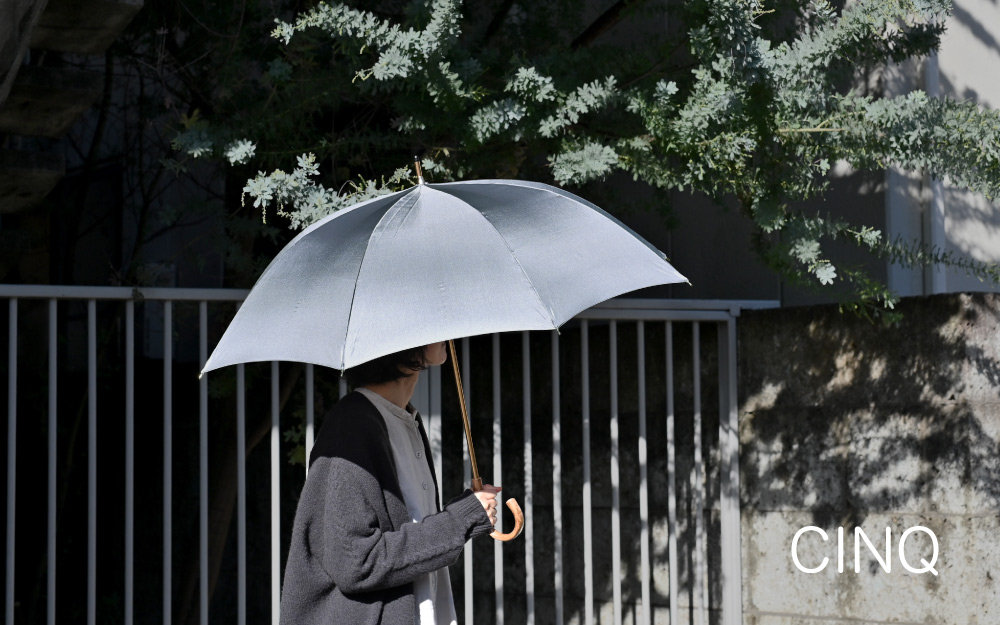 /images/top/cinq-umbrella.jpg